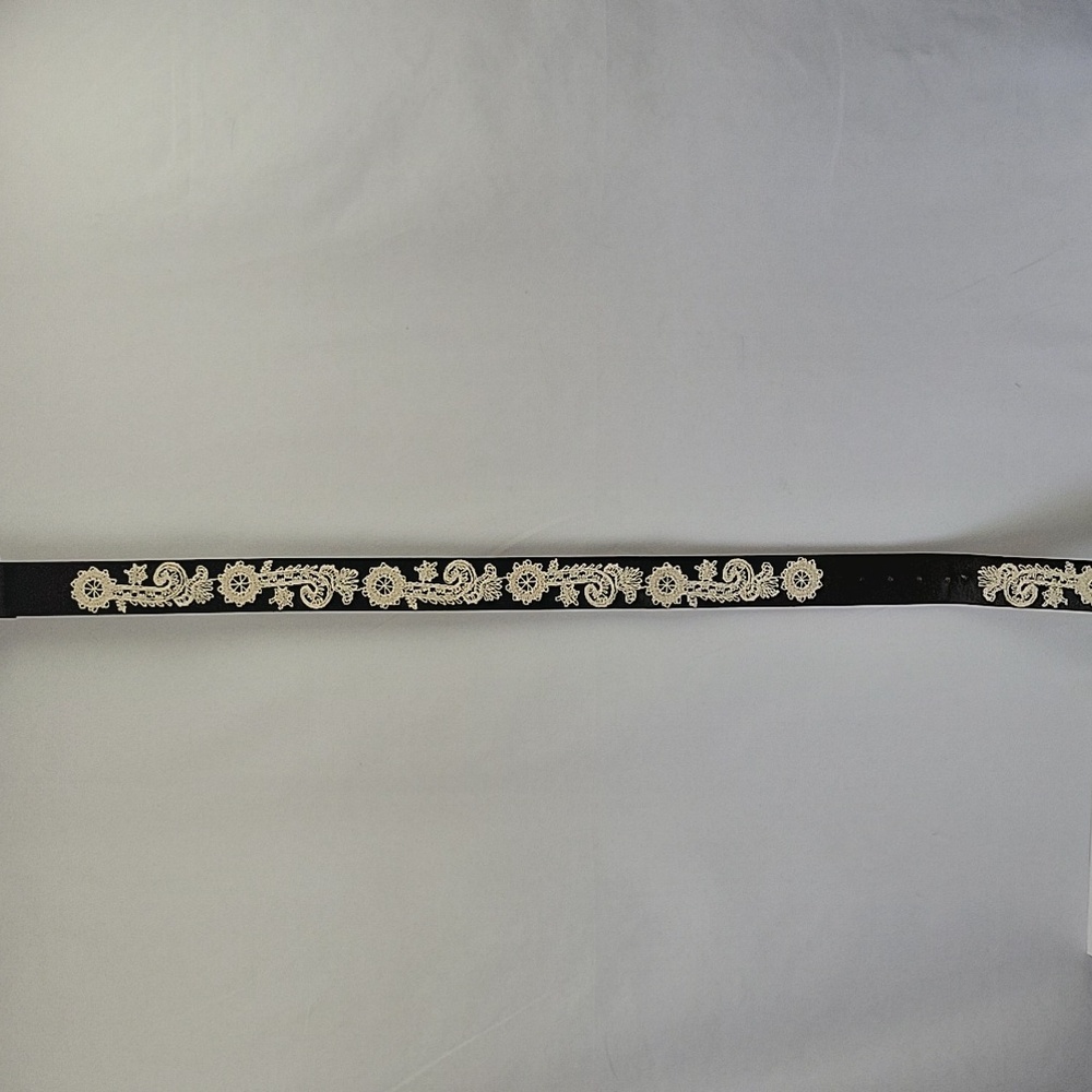 Boho Chic Crochet Embroidered Belt Black Size 32 - Picture 7 of 10